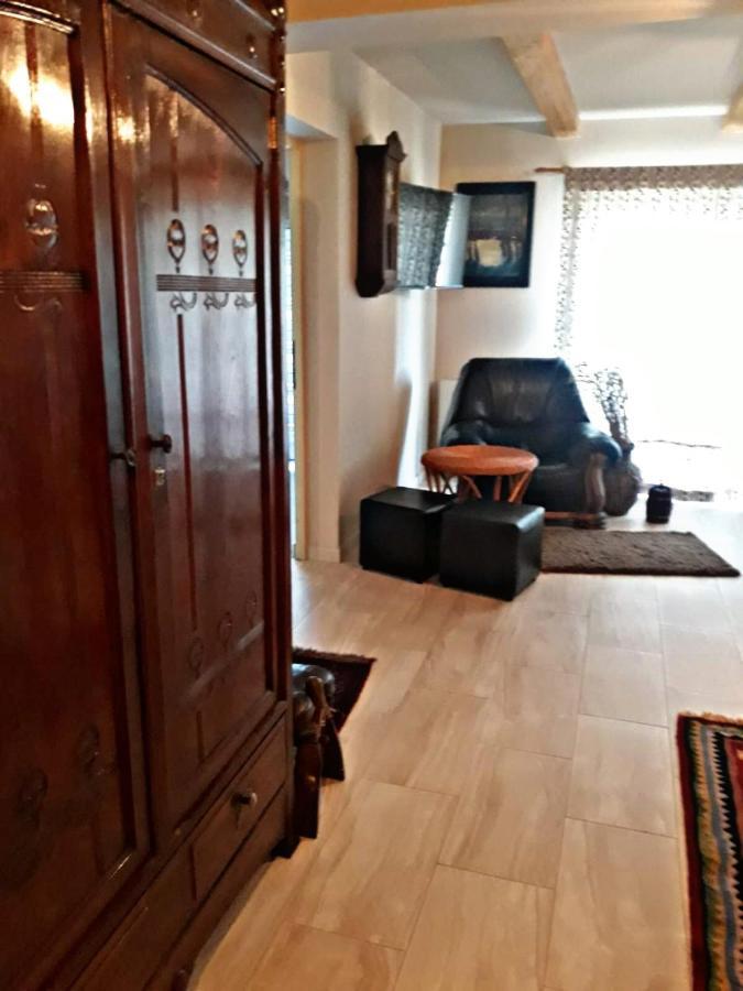 La Curtea Veche Apartamento Lapus Exterior foto